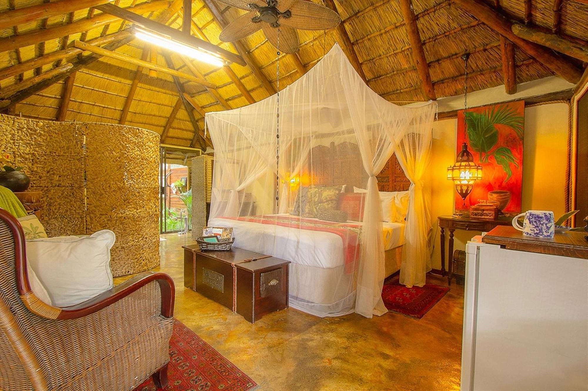 Wielewaal Bush Lodge Marloth Park Exterior photo